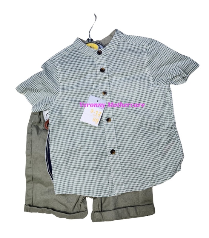 Short-Sleeved Shirt and Green Chino Shorts with Braces