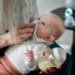 Tommee Tippee Feeding Bibs 0m+ Reversible - Image 4