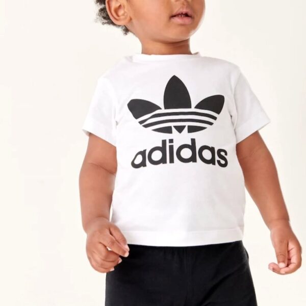 Adidas T-shirt
